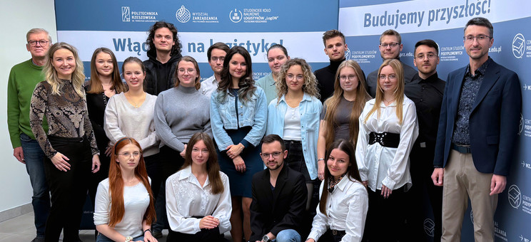zdjęcie członków koła w roku akademickim 2025/26