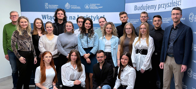 zdjęcie członków koła w roku akademickim 2025/26